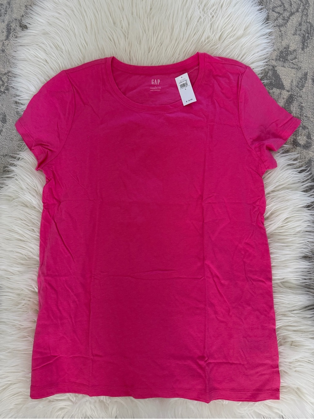 GAP Women’s Bright Pink Short Sleeve Crew Tee